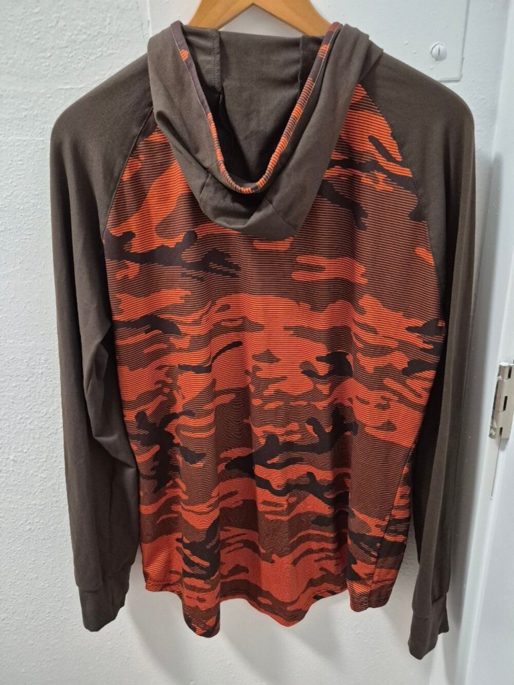 Cleveland Browns Womens Hoodie By Zubaz NFL Team Apparel L Brown/Orange Pullover - Picture 2 of 6
